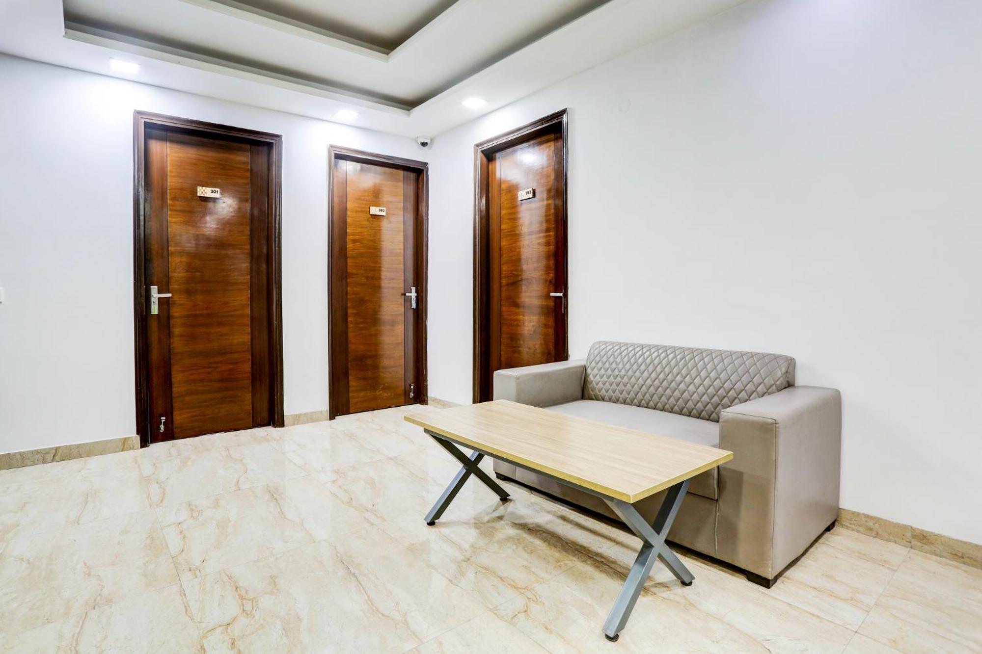Hotel Greysky Medicity Gurgaon Extérieur photo